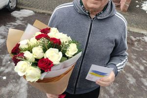 Фотозвіт №99 про доставку букету квітів в Дрогобич