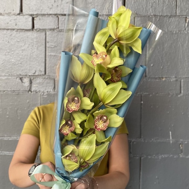Букет орхідей зеленого кольору 90001 фото